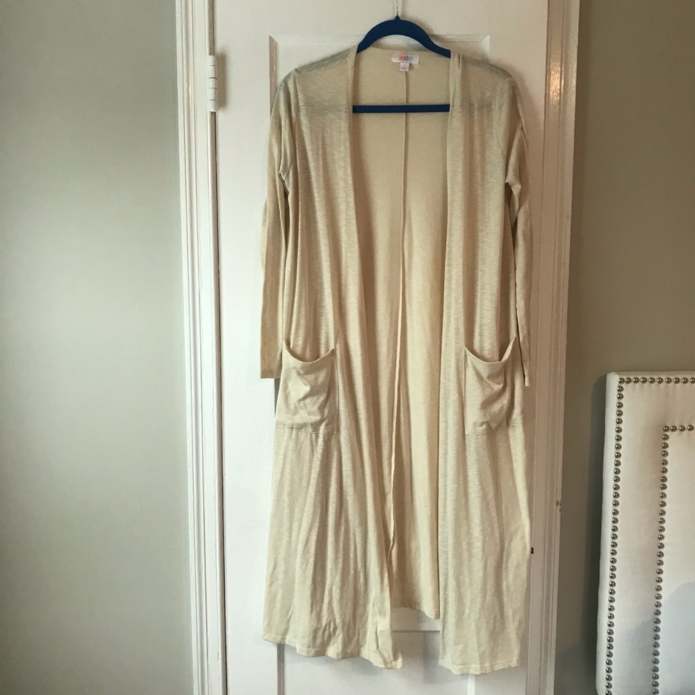 Cream Lularoe sarah sweater EUC size S